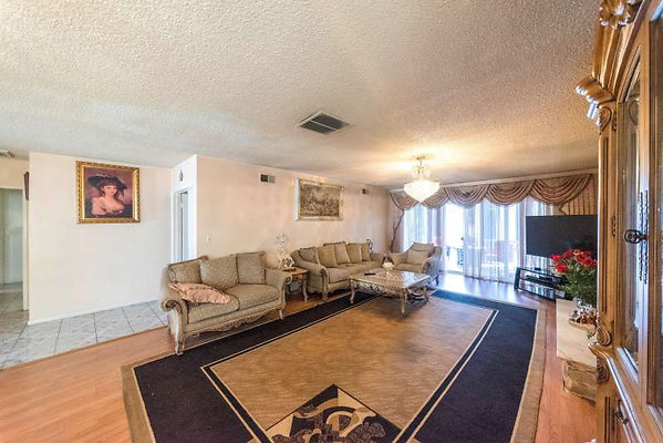 CAST NorthHollywood 11734