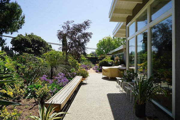 2735D4A1-AECE-4DBA-87C8-77A3F101B820