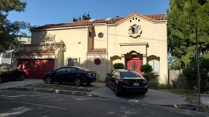 VanZandt House-Darios Moms-Mont Heights